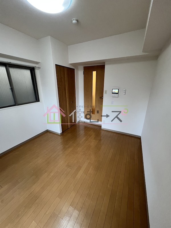 エスリード新梅田 リビング