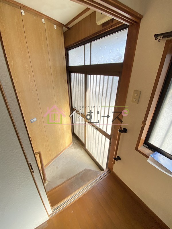 海老江8丁目　貸家 玄関