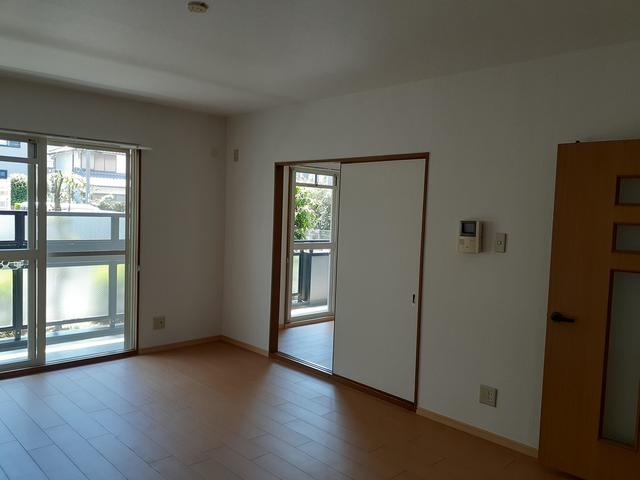 プレステージ三日市 リビング