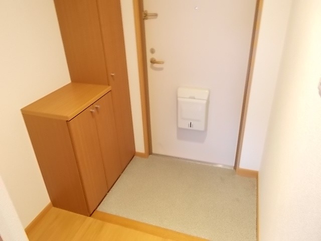 サンライズ・フジ 玄関