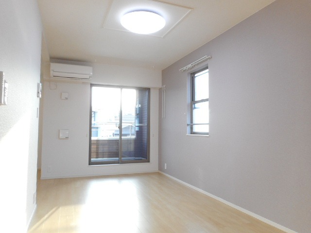 フォンデ リビング