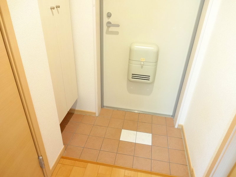 プレジェーネ　北江口 玄関