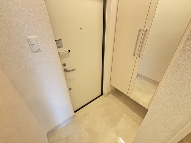 リビオ　ＭＩＹＡＢＩ 玄関