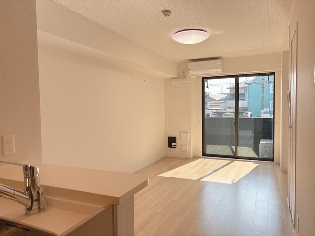 リビオ　ＭＩＹＡＢＩ リビング