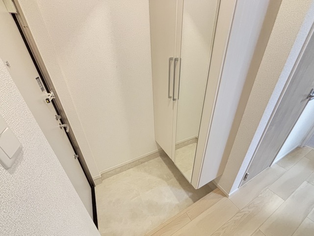 リビオ　ＭＩＹＡＢＩ 玄関