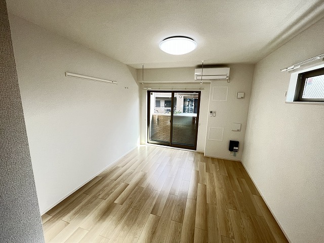 ハイツ　ユベーレン リビング