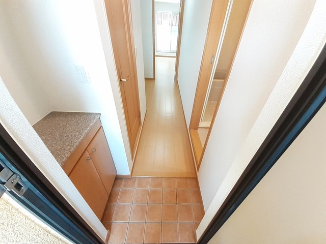 メゾンオーブ 玄関