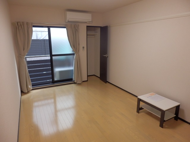 レオネクストアイオーン リビング