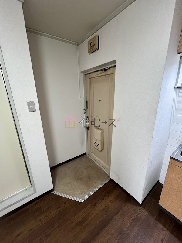 バスティオーネ柴島 玄関