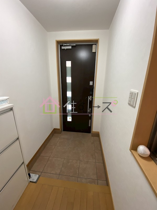 十三本町二丁目戸建 玄関