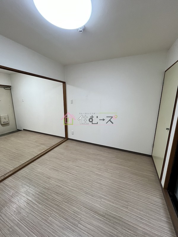 時山クリーンハイツ淡路 リビング