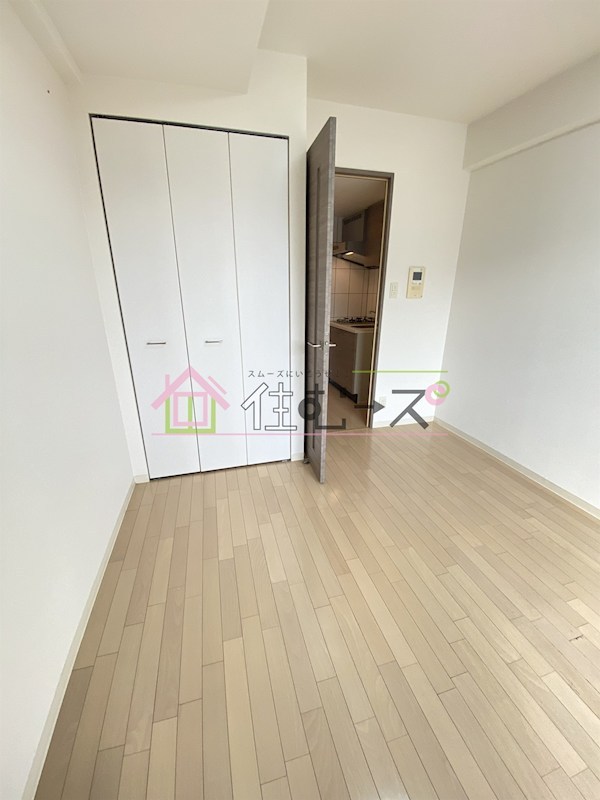 エスリード新大阪SOUTH リビング