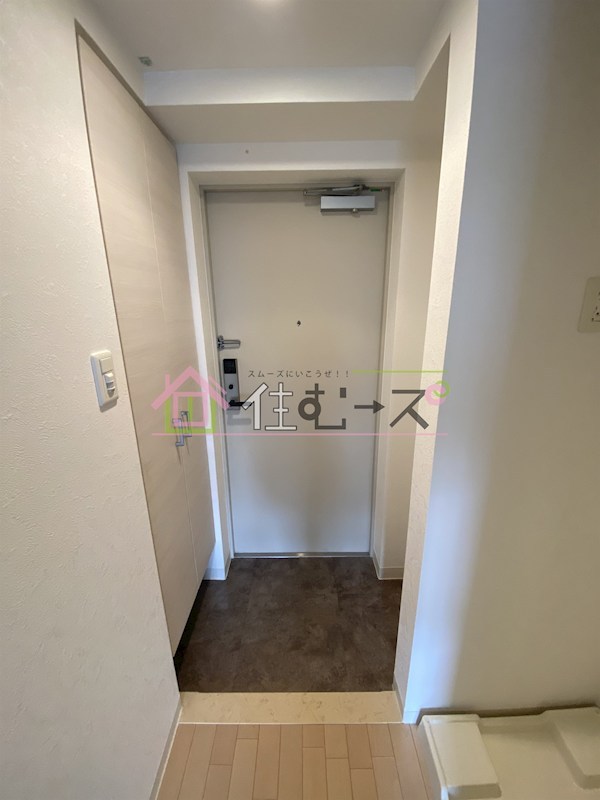 エスリード新大阪SOUTH 玄関