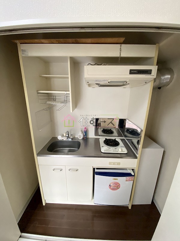 フルーレ新大阪ビル キッチン