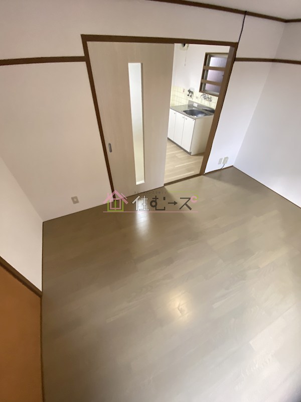 ストロング第1新大阪 リビング