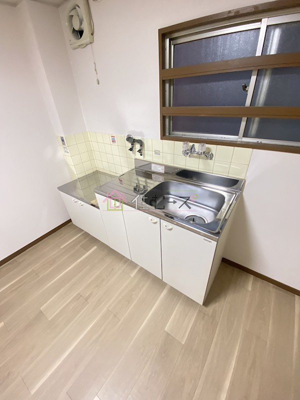 ストロング第1新大阪 キッチン