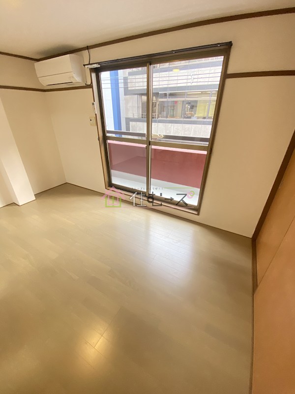 ストロング第1新大阪 ベッドルーム