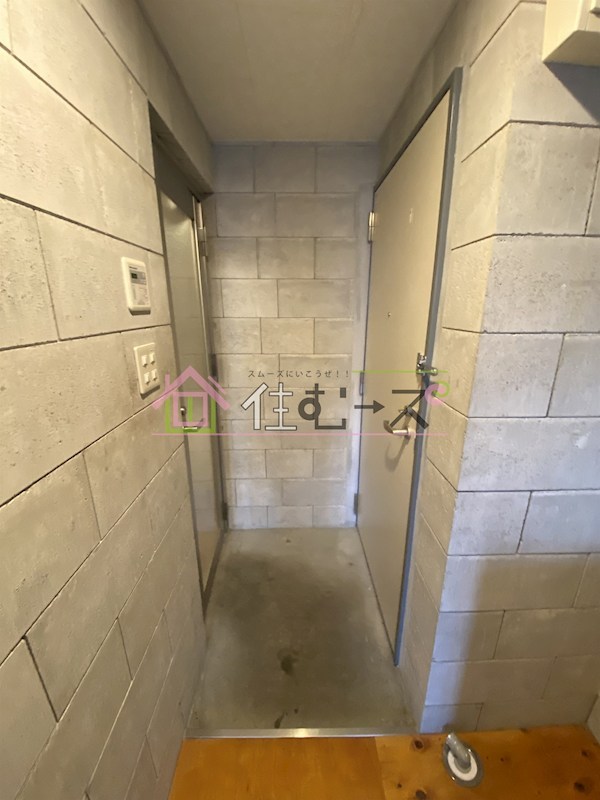 サンクアパルトマン 玄関