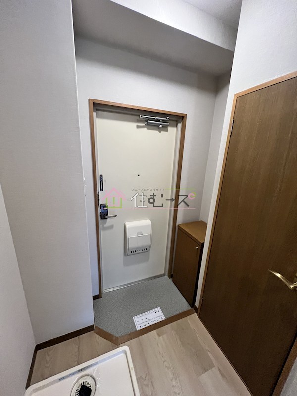 プラザコウエイⅡ 玄関