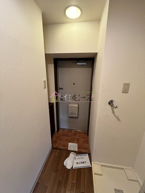 エスリード新大阪第2  玄関