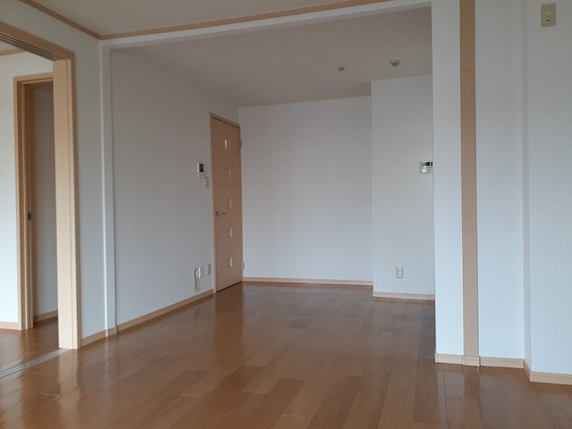 インペリアル中田 リビング