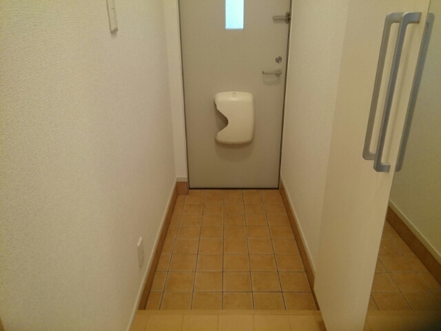 ルミエール・Ｋ 玄関