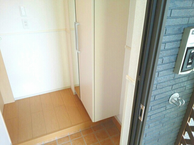 フィデール　カーサ 玄関