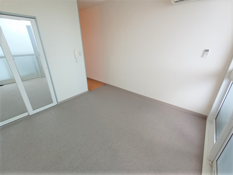 レオパレスルナⅠ ベッドルーム