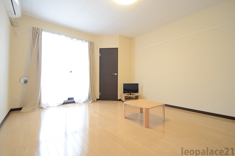 レオネクストフラワーヒル　Ⅲ リビング