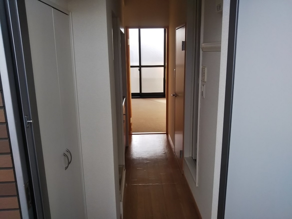 レオパレスＪＮ　Ｂ 玄関