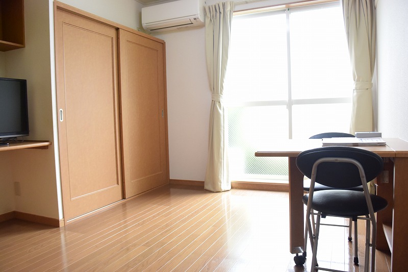 レオパレス豊中南Ⅱ リビング