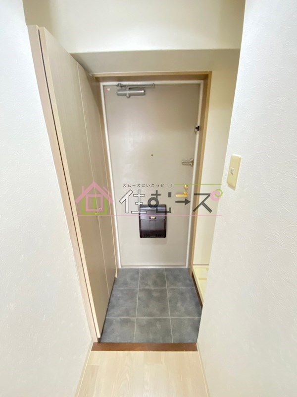 グランデージ今里 玄関