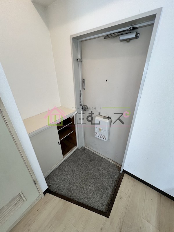 マリオン山坂 玄関