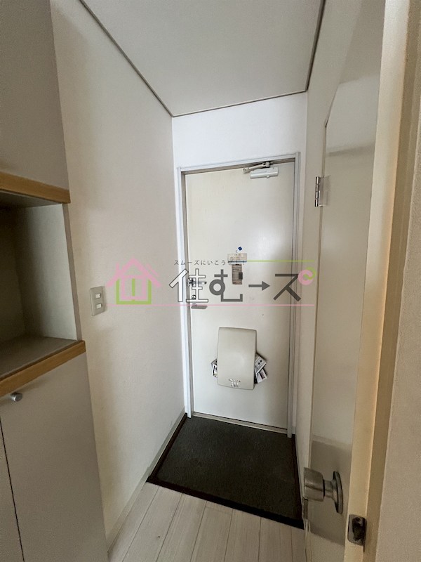 カネマスロイヤルコート 玄関