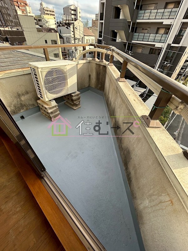 泉尾２丁目店舗付き貸家 ベランダ