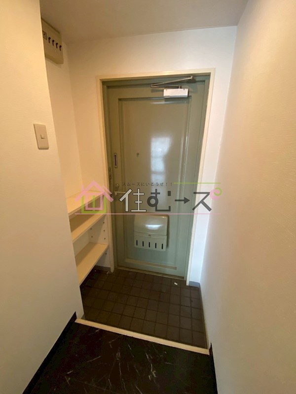 アバンティー玉造 玄関