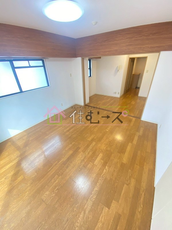 ソレイユ白鳩 リビング