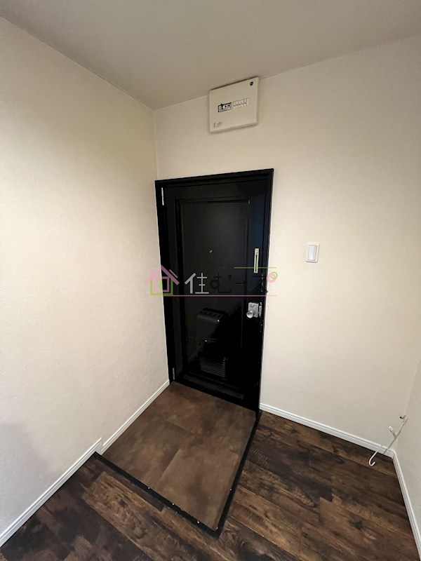 なると商事ビル 玄関