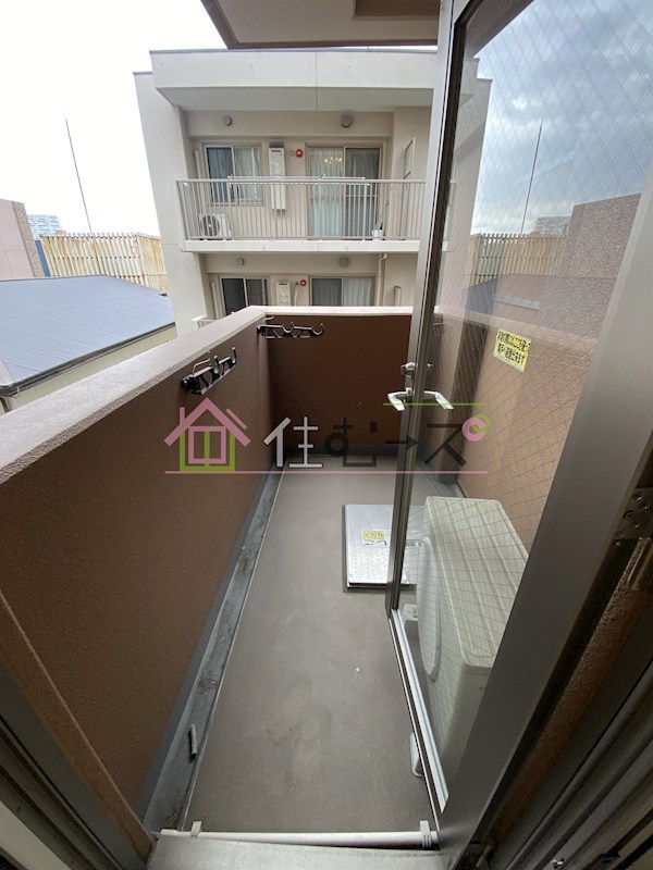 プレサンス難波南アーバニッシュ ベランダ