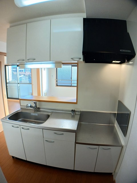 インサイド　フィールド キッチン