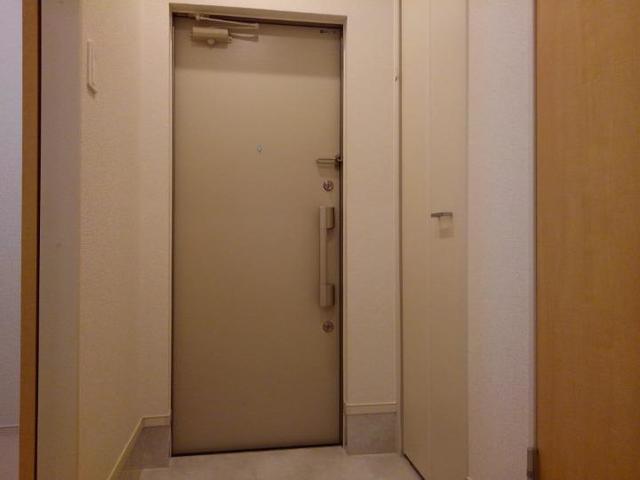 ウィステリア諏訪 玄関