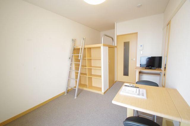 レオパレスアルタイル ベッドルーム