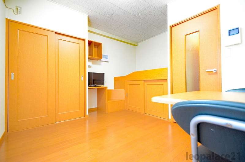 レオパレスＭＡＲＵＫＩＴＡⅢ リビング