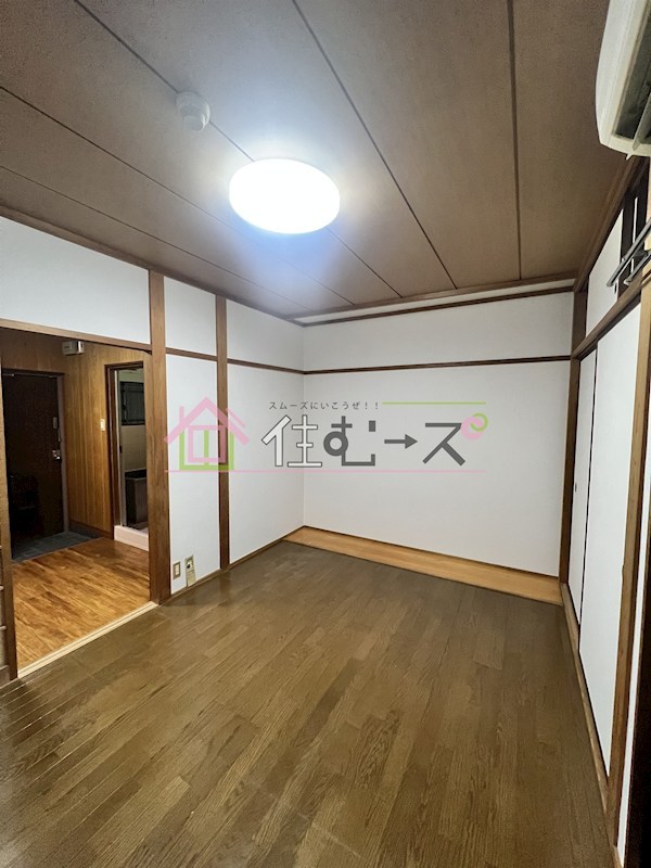 ロイヤル朝日 リビング