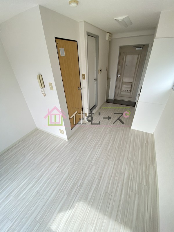 ロイヤル平野 リビング