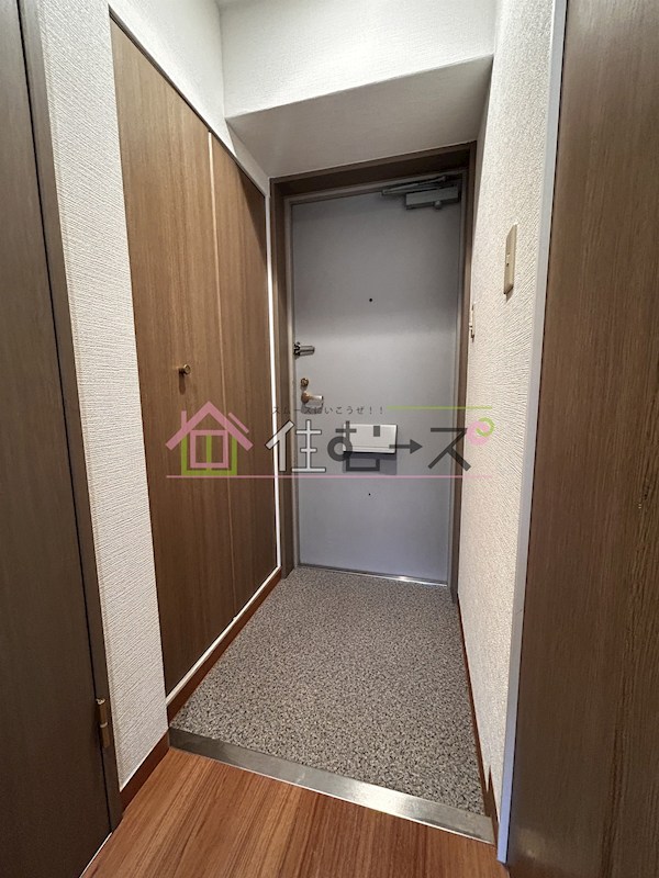 コスモプラザ新大阪 玄関