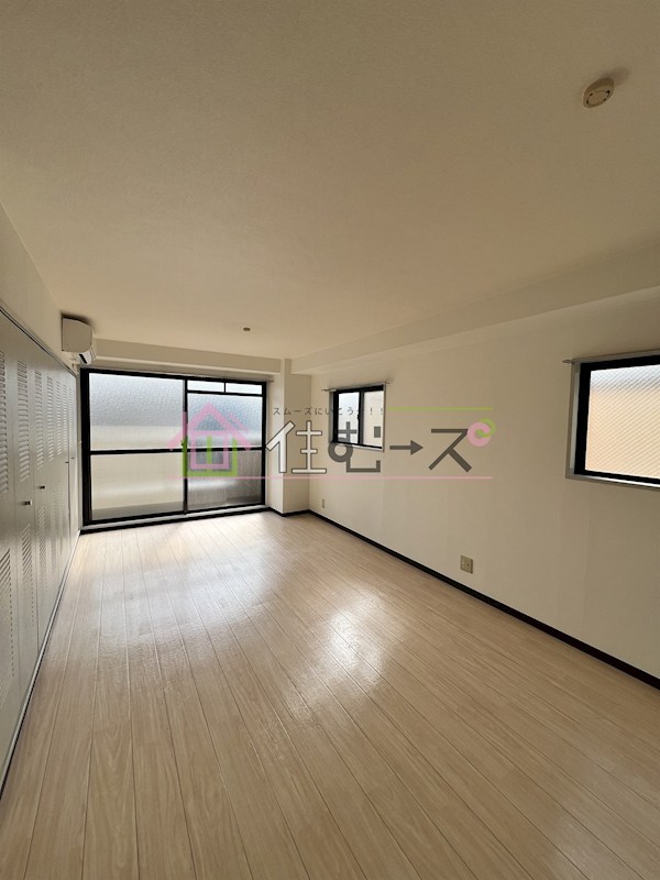 クレセール春日出2 ベッドルーム