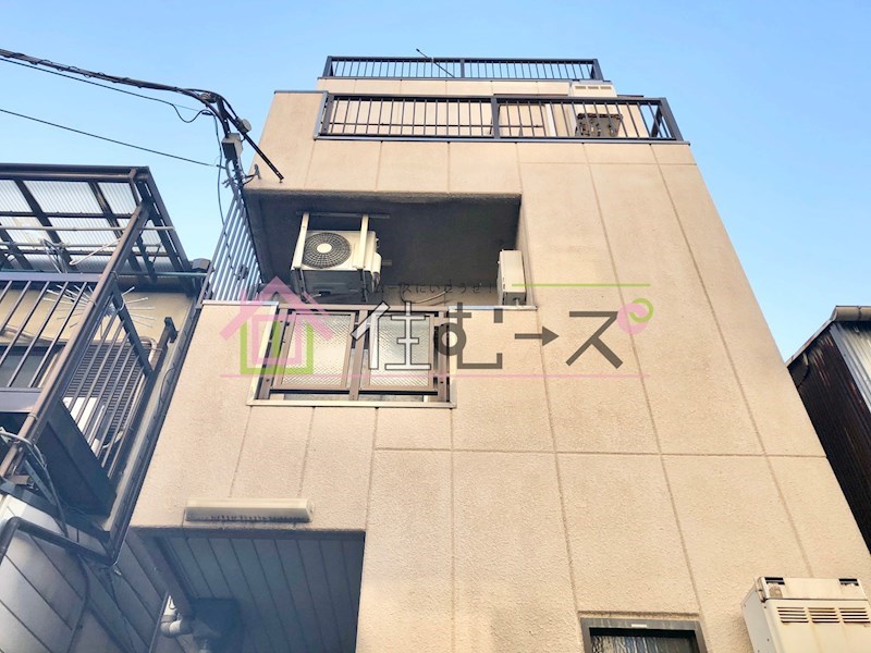 アバンス市岡 外観