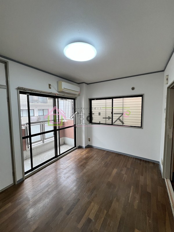 アバンス市岡 ベッドルーム