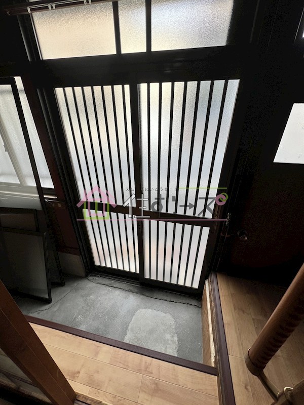 三先1丁目戸建 玄関